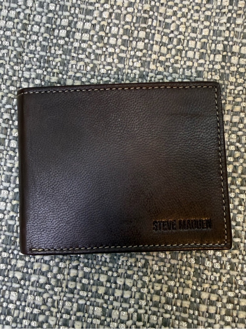 Steve Madden Brown Genuine‎ Leather Passcase Wallet. RFID Protection. NWOT